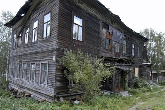 Et eksempel på det gamle hus (image source - Yandex-billeder)