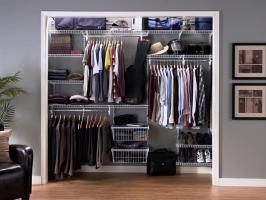 Spørgsmålet opstod - hvordan man organiserer garderoben selv i en stor lejlighed. 5 fede idéer.