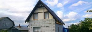 Cottage af porebeton: historie af byggeri