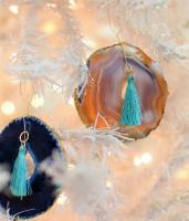 Designer smykker fremstillet af agat til din nytår juletræer. Nemt, enkelt og billigt
