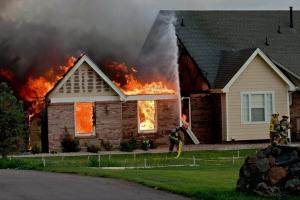 Sådan beskytter dit hjem mod brand: anbefalinger pros
